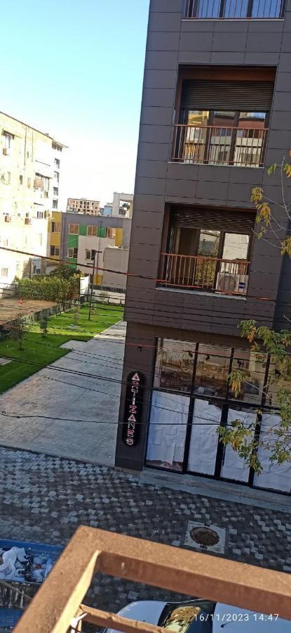 Sina Royal Hostel Tirana Extérieur photo